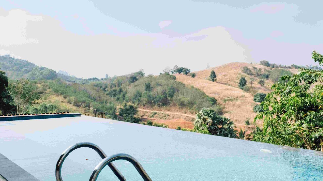 swimming pool construction companies in dubai,pools contractor,swimming pool refurbishment,swimming pool landscapers in dubai,swimming pool contractors in dubai
