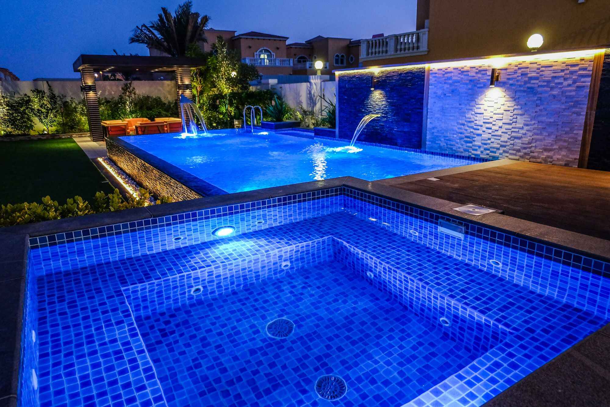 swimming pool contractors in dubai, pool landscaping in dubai, pool and landscaping, swimming pool landscapers in dubai, swimming pool company in dubai
