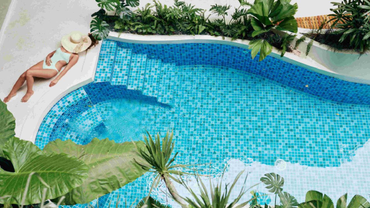 swimming pool contractors in dubai, pool landscaping in dubai, pool and landscaping, swimming pool landscapers in dubai, swimming pool company in dubai